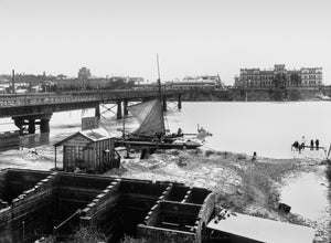 Construction of Victoria Bridge, ca. 1895